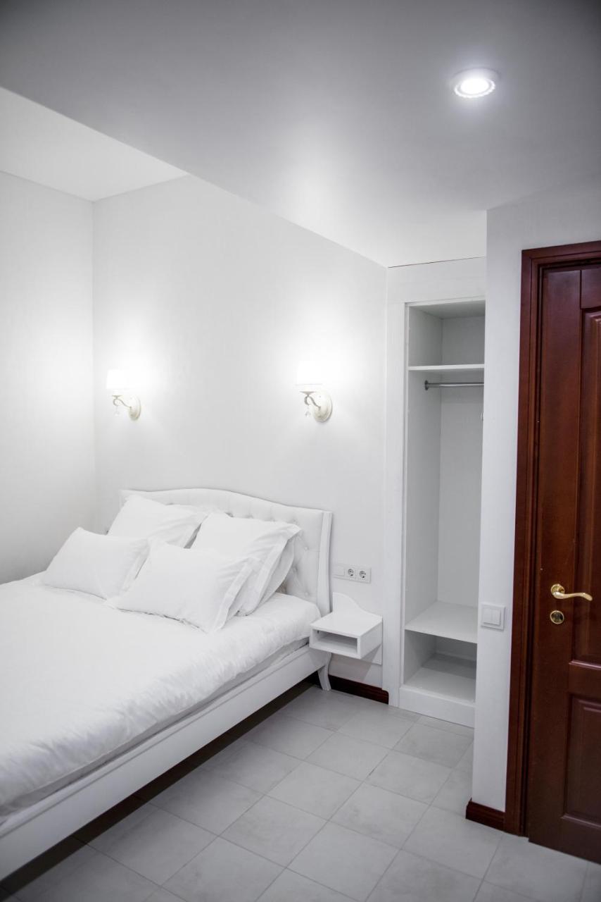 Apart Hotel Quartet Odessa Esterno foto